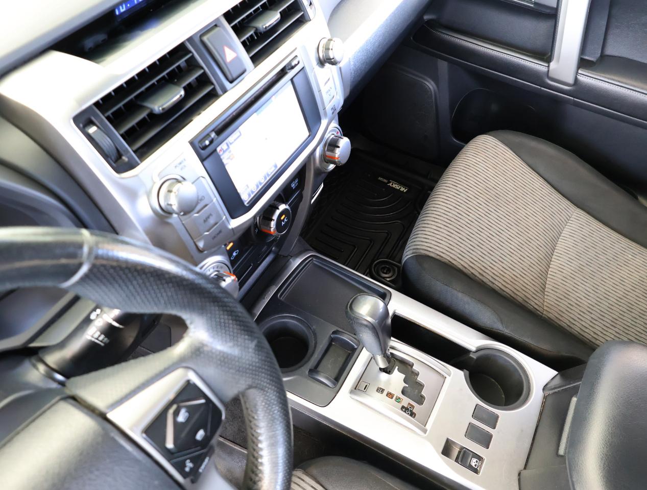 Toyota 4Runner SR5 2WD 2014