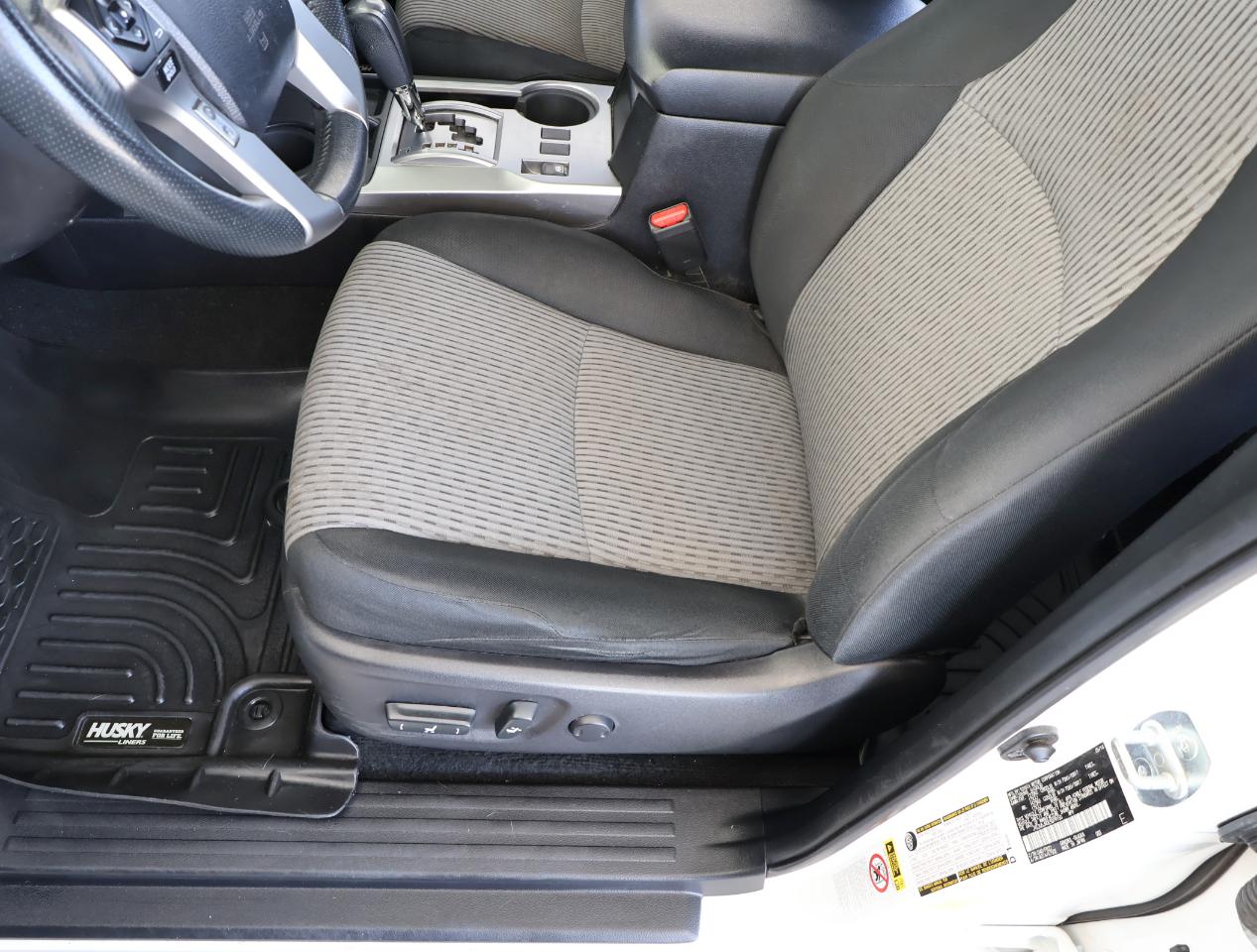Toyota 4Runner SR5 2WD 2014