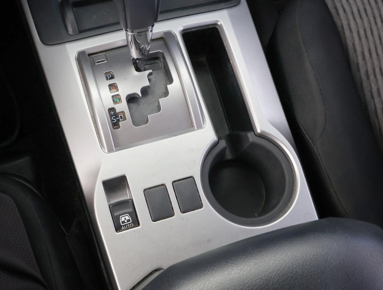 Toyota 4Runner SR5 2WD 2014