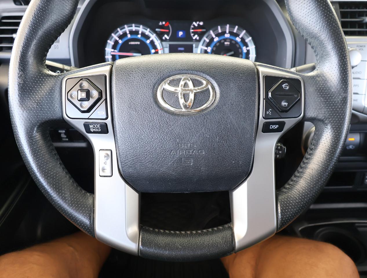 Toyota 4Runner SR5 2WD 2014