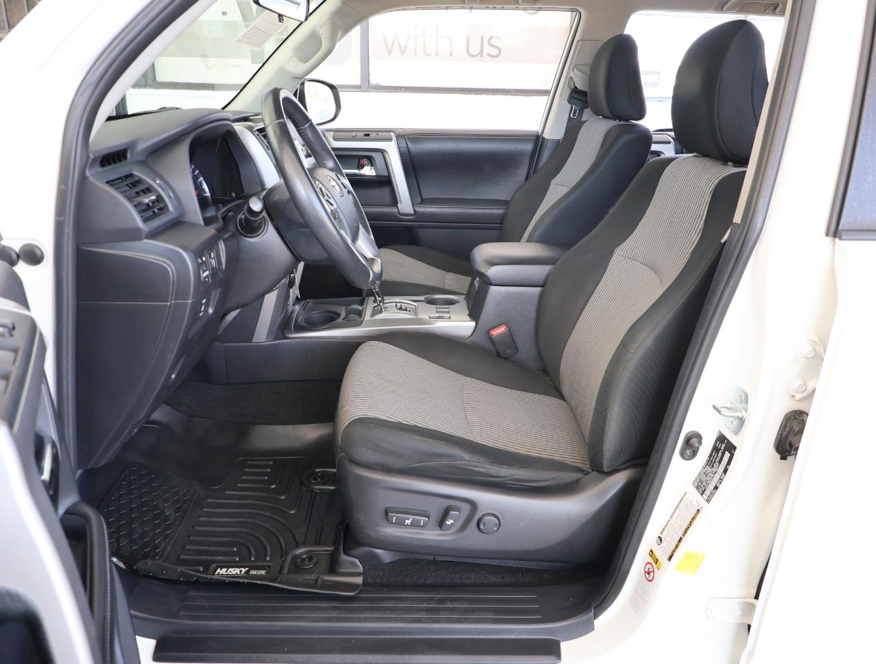 Toyota 4Runner SR5 2WD 2014