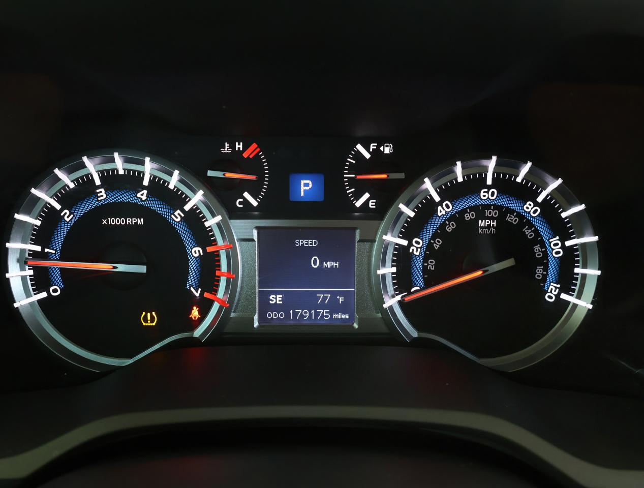 Toyota 4Runner SR5 2WD 2014