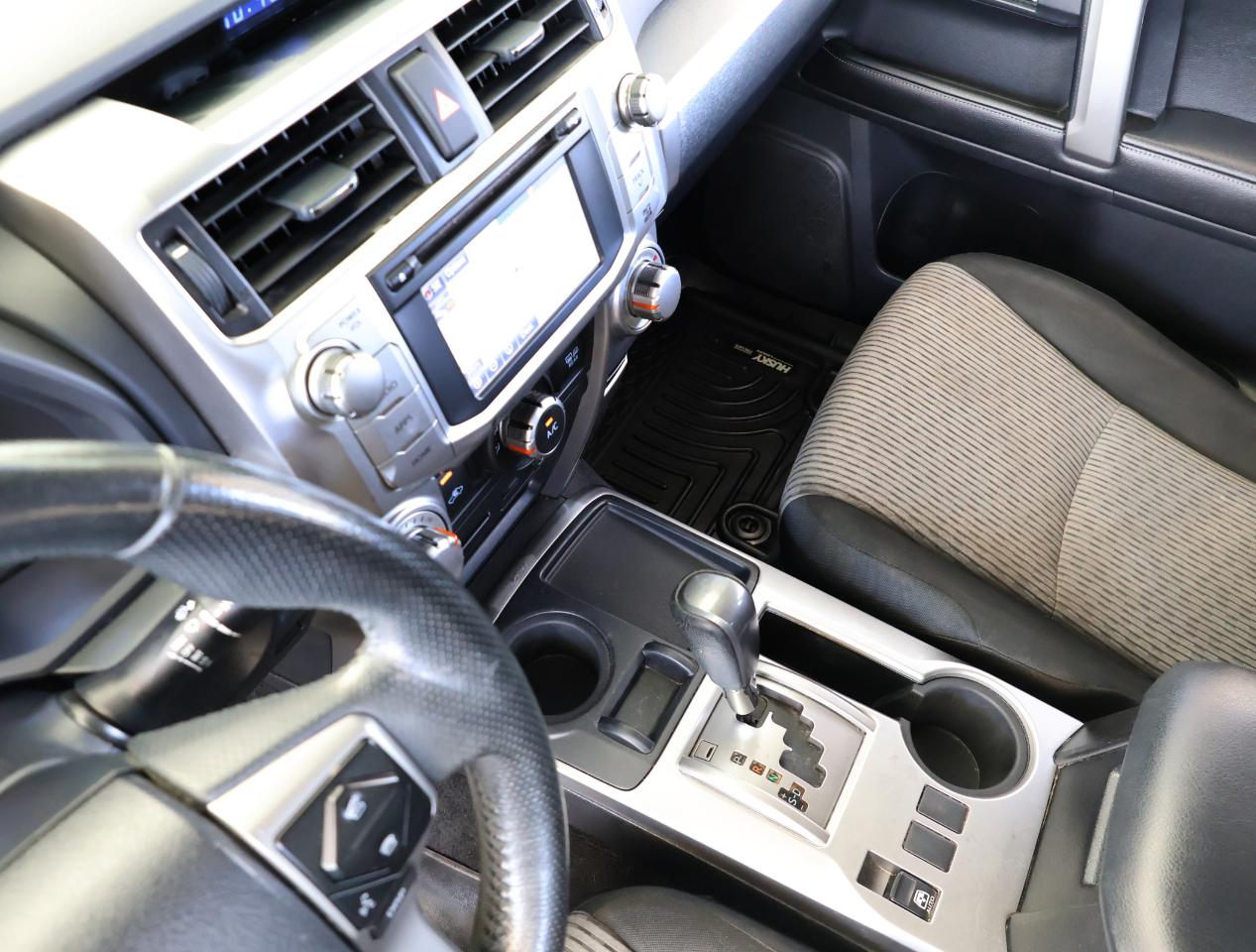 Toyota 4Runner SR5 2WD 2014