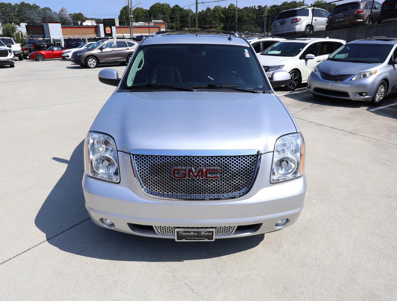 GMC Yukon Denali XL 2WD 2013