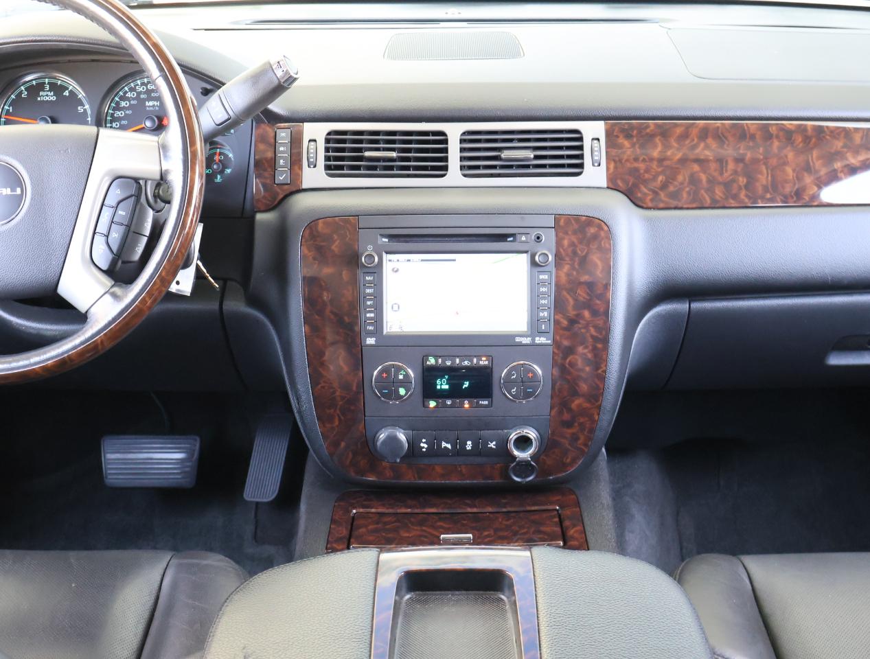 GMC Yukon Denali XL 2WD 2013