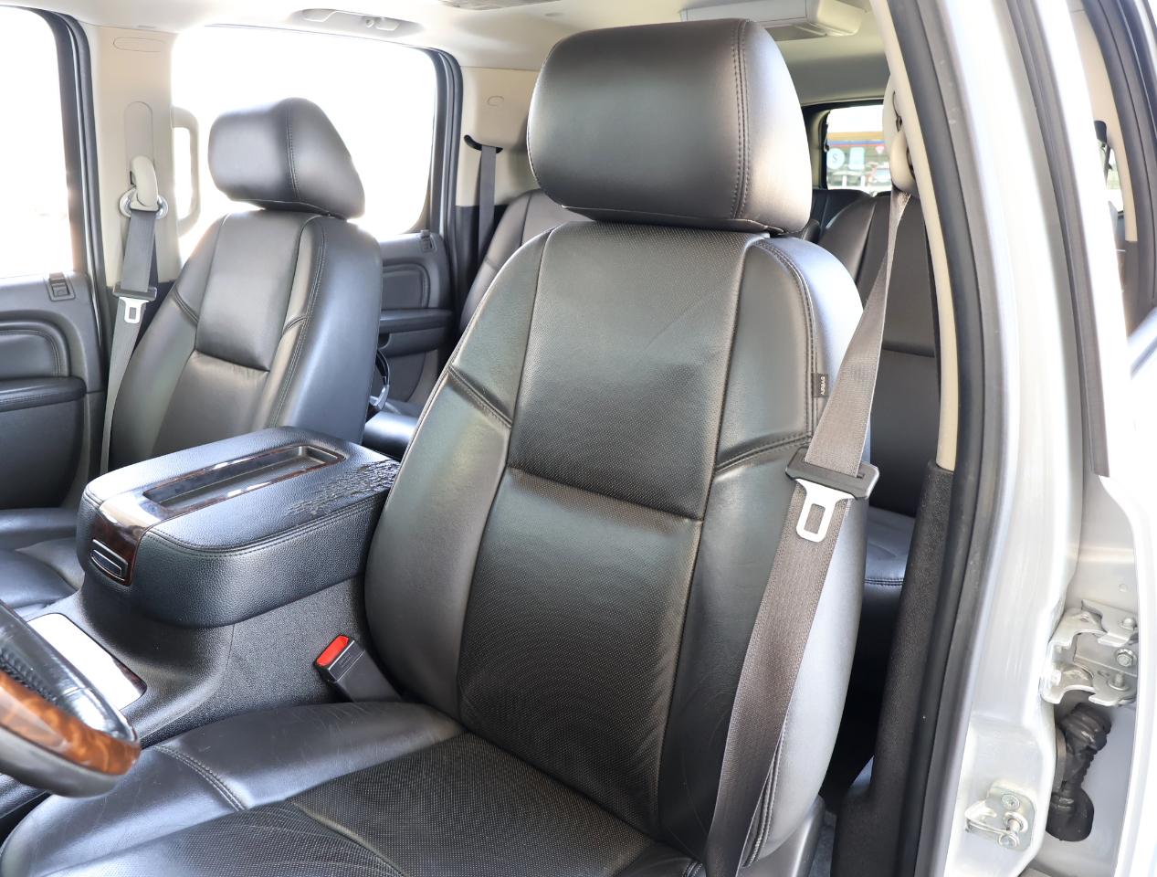 GMC Yukon Denali XL 2WD 2013