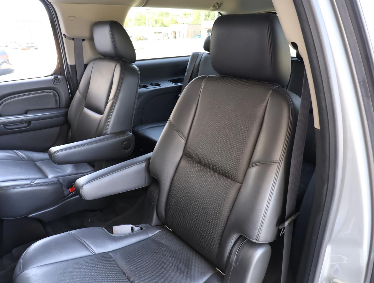 GMC Yukon Denali XL 2WD 2013