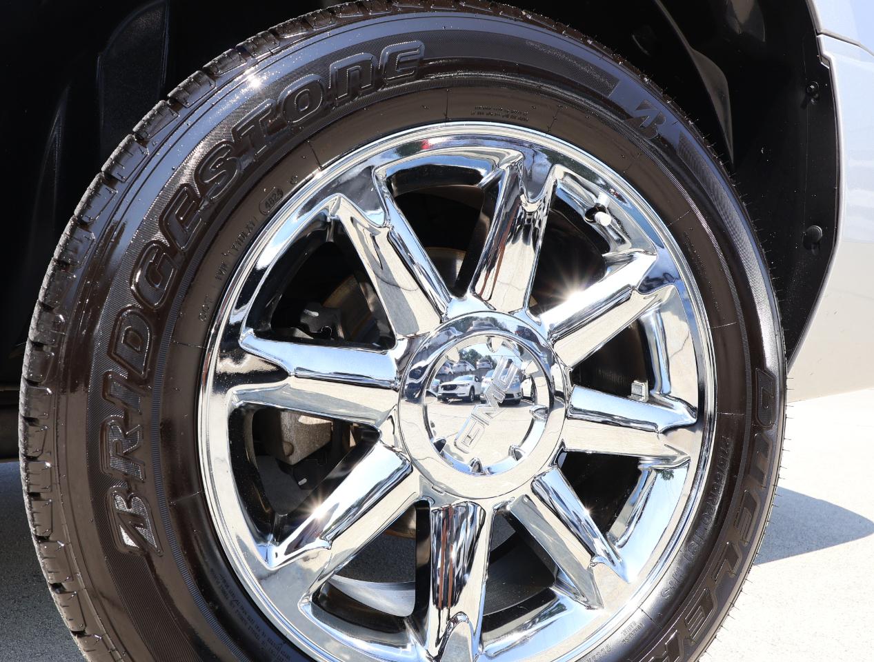 GMC Yukon Denali XL 2WD 2013