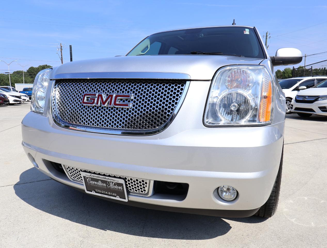 GMC Yukon Denali XL 2WD 2013