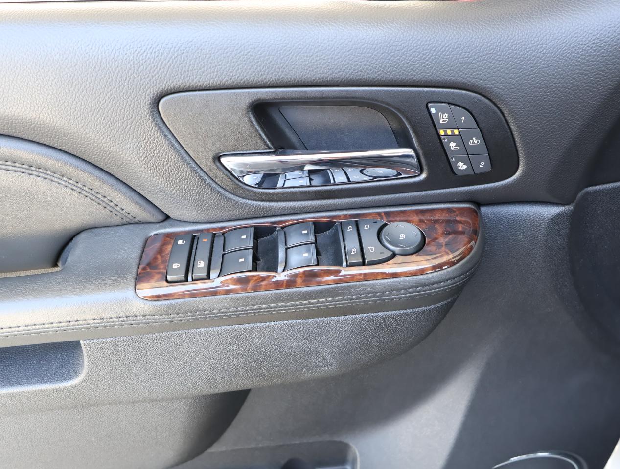 GMC Yukon Denali XL 2WD 2013