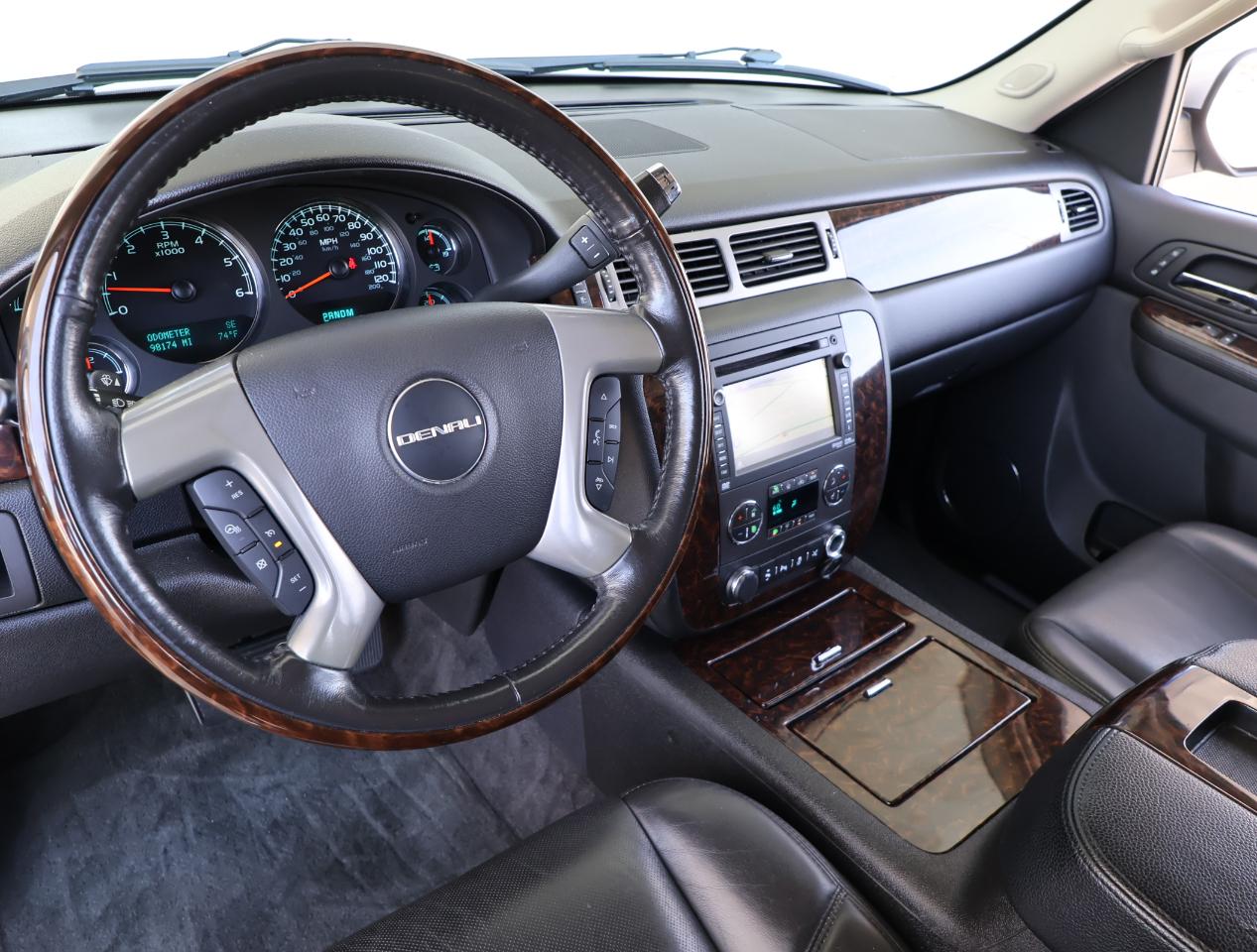 GMC Yukon Denali XL 2WD 2013