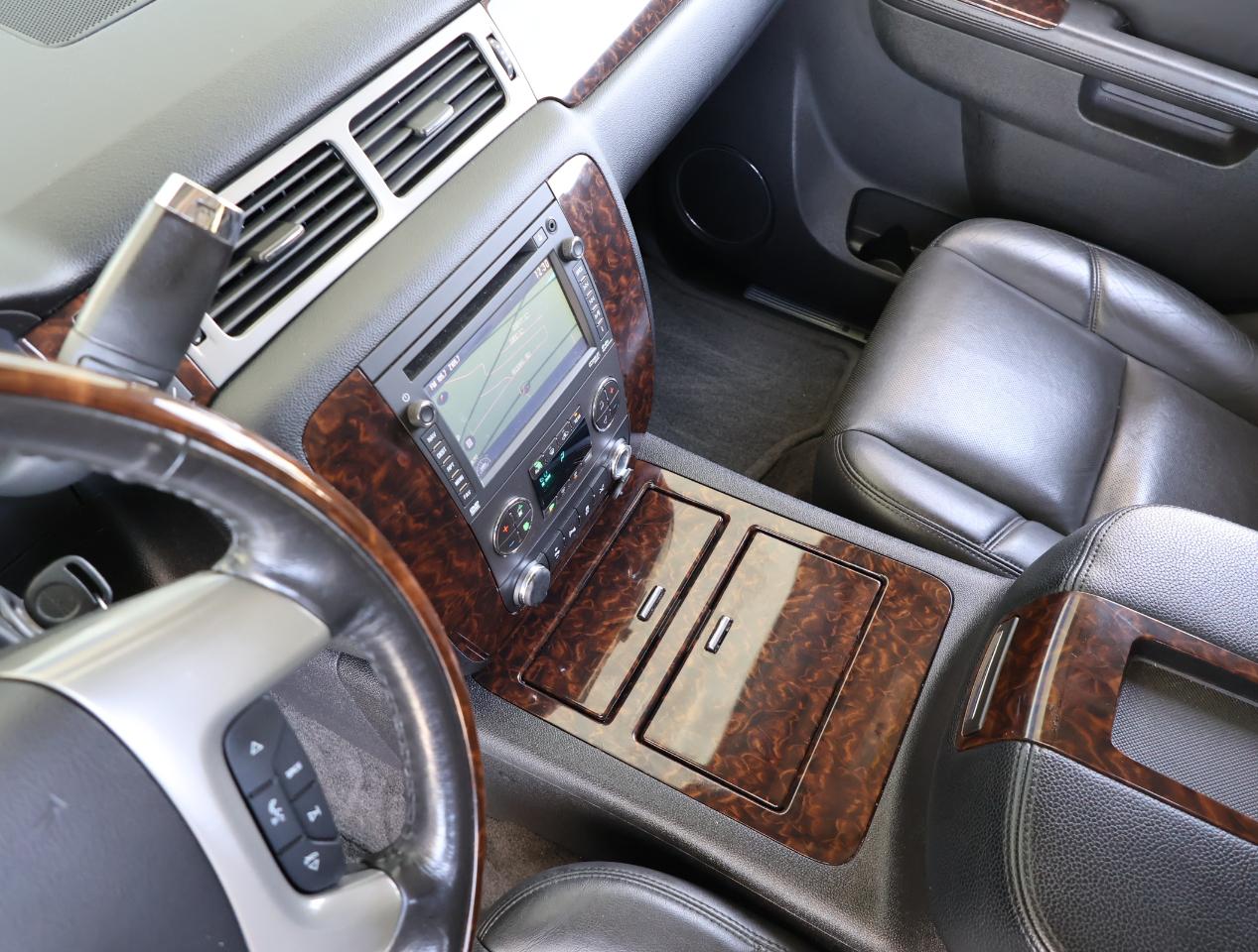 GMC Yukon Denali XL 2WD 2013