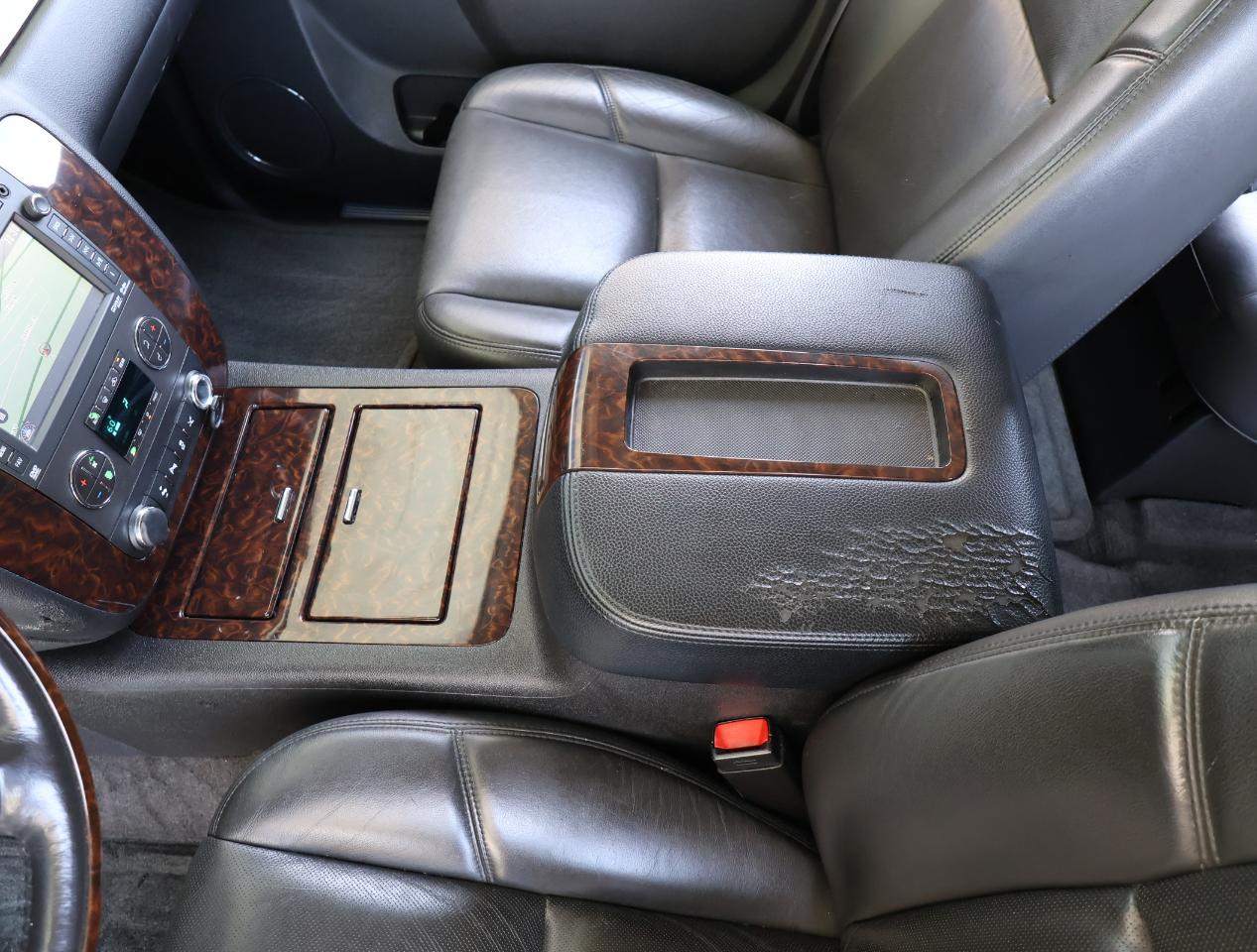 GMC Yukon Denali XL 2WD 2013
