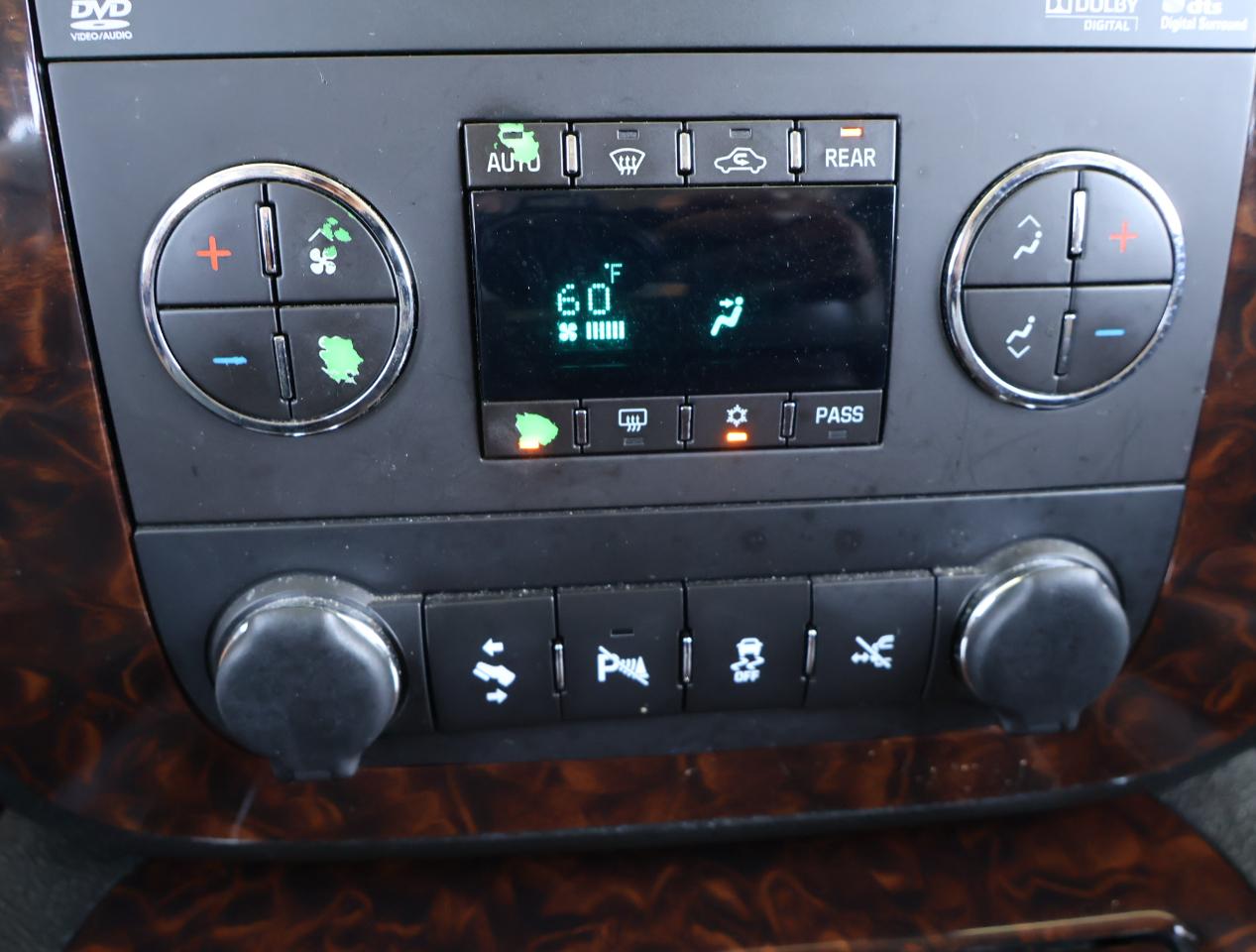 GMC Yukon Denali XL 2WD 2013