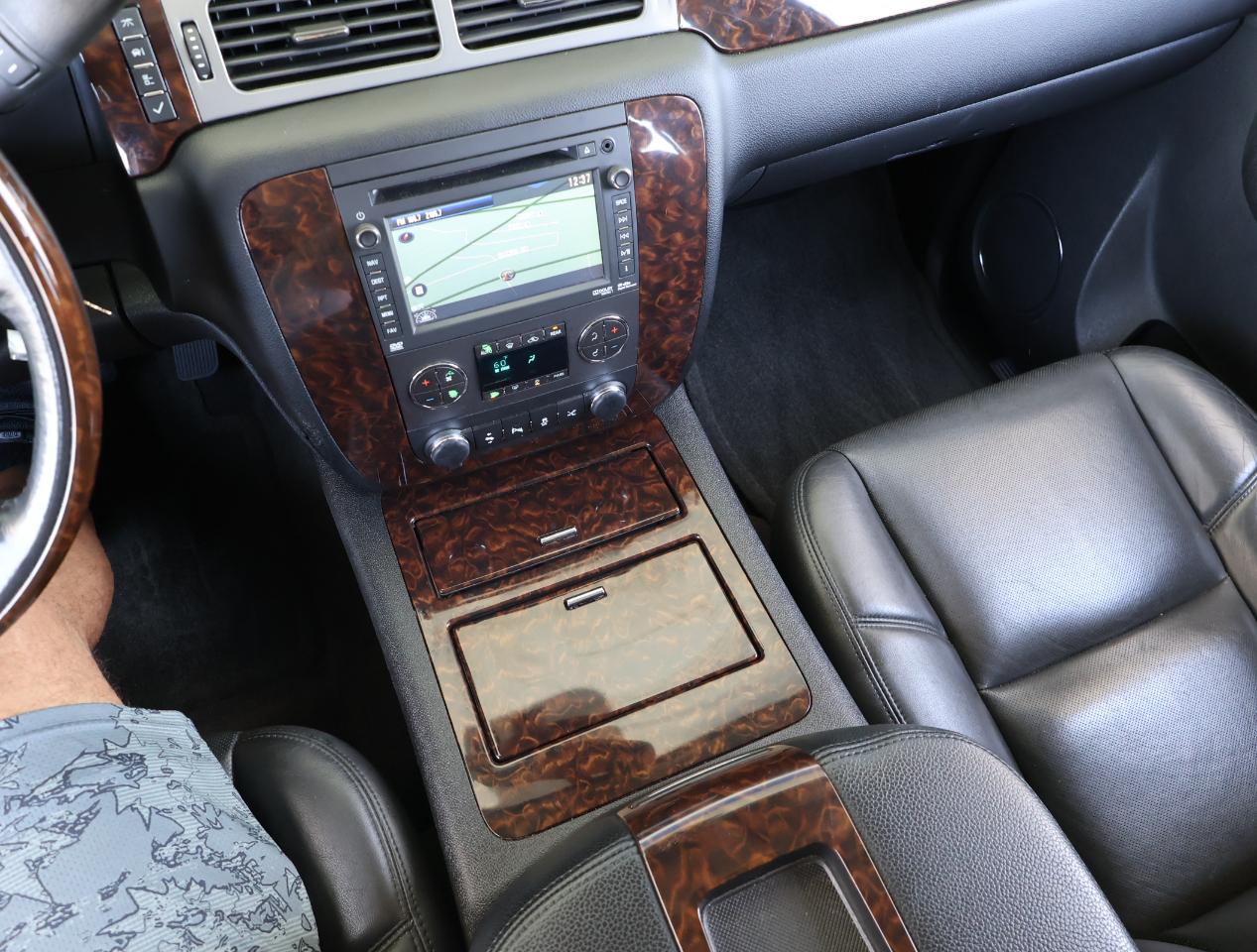 GMC Yukon Denali XL 2WD 2013