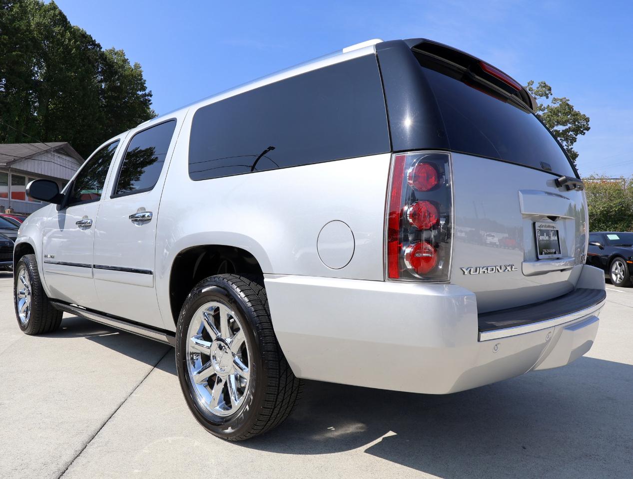 GMC Yukon Denali XL 2WD 2013