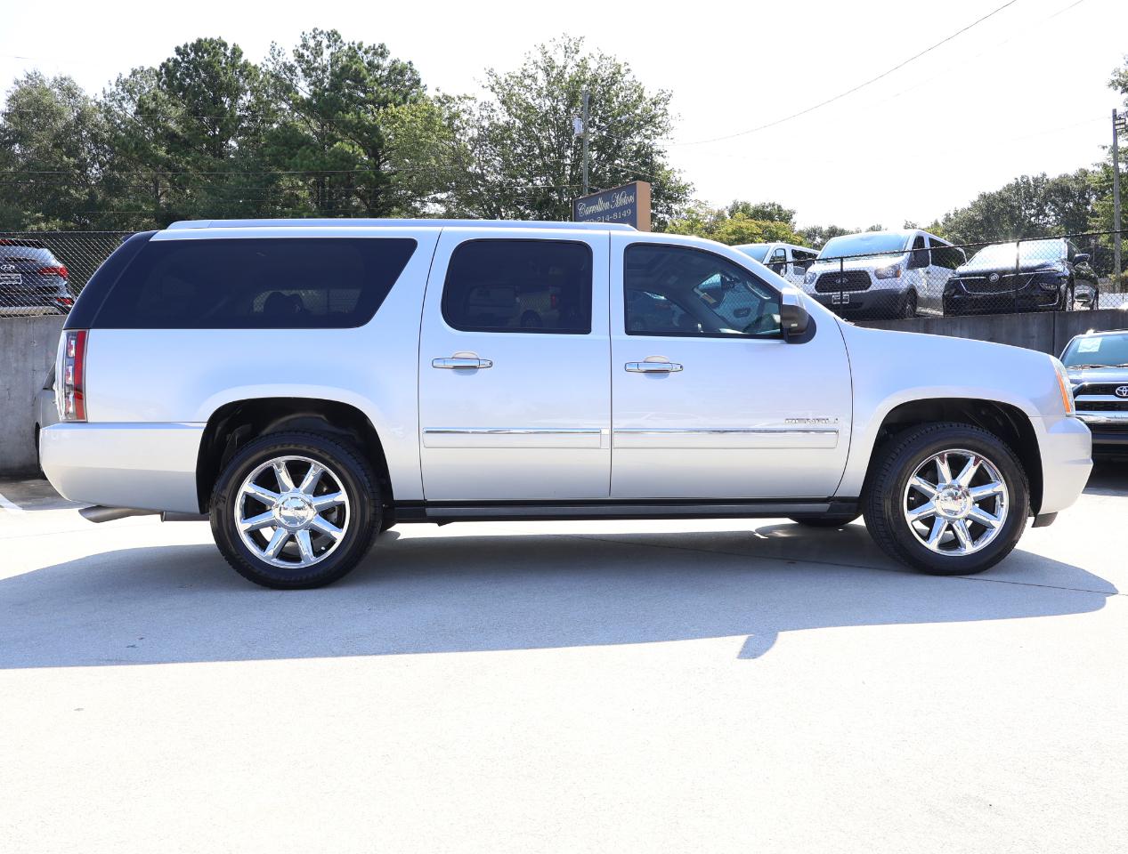GMC Yukon Denali XL 2WD 2013
