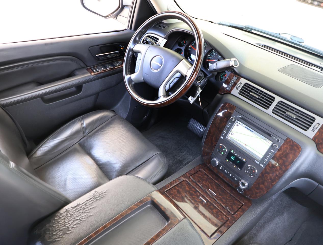 GMC Yukon Denali XL 2WD 2013