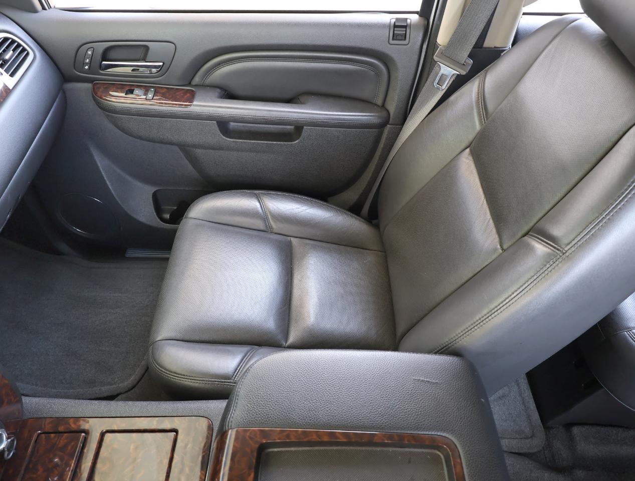 GMC Yukon Denali XL 2WD 2013