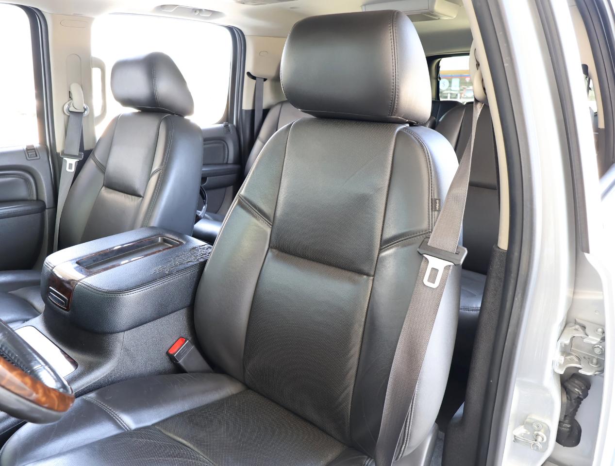 GMC Yukon Denali XL 2WD 2013