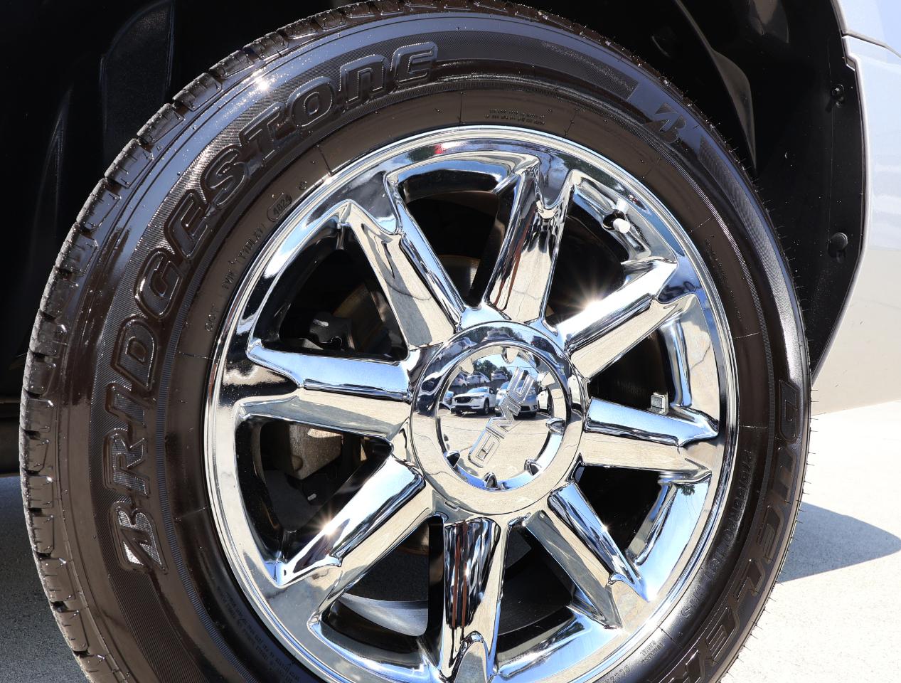 GMC Yukon Denali XL 2WD 2013