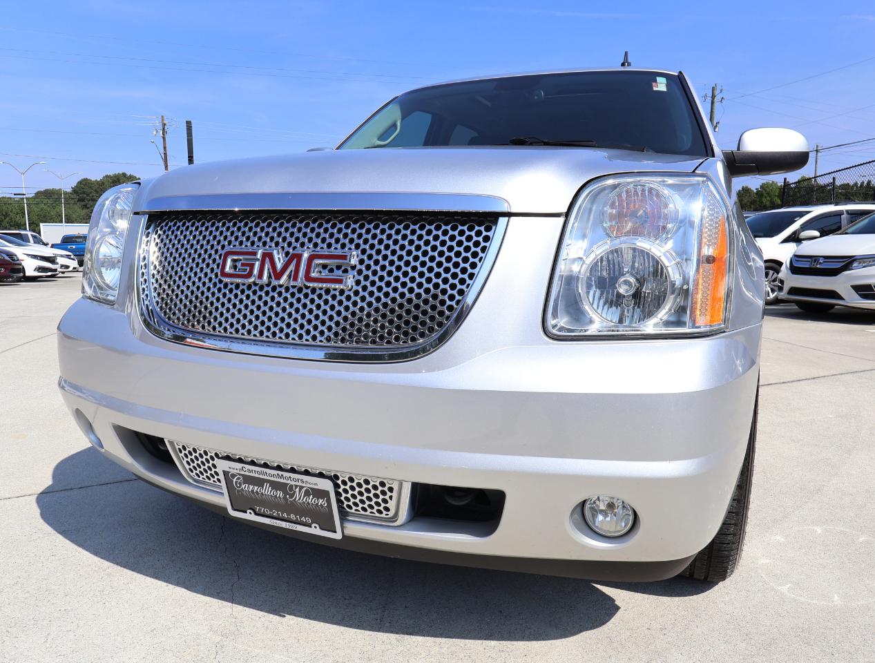 GMC Yukon Denali XL 2WD 2013