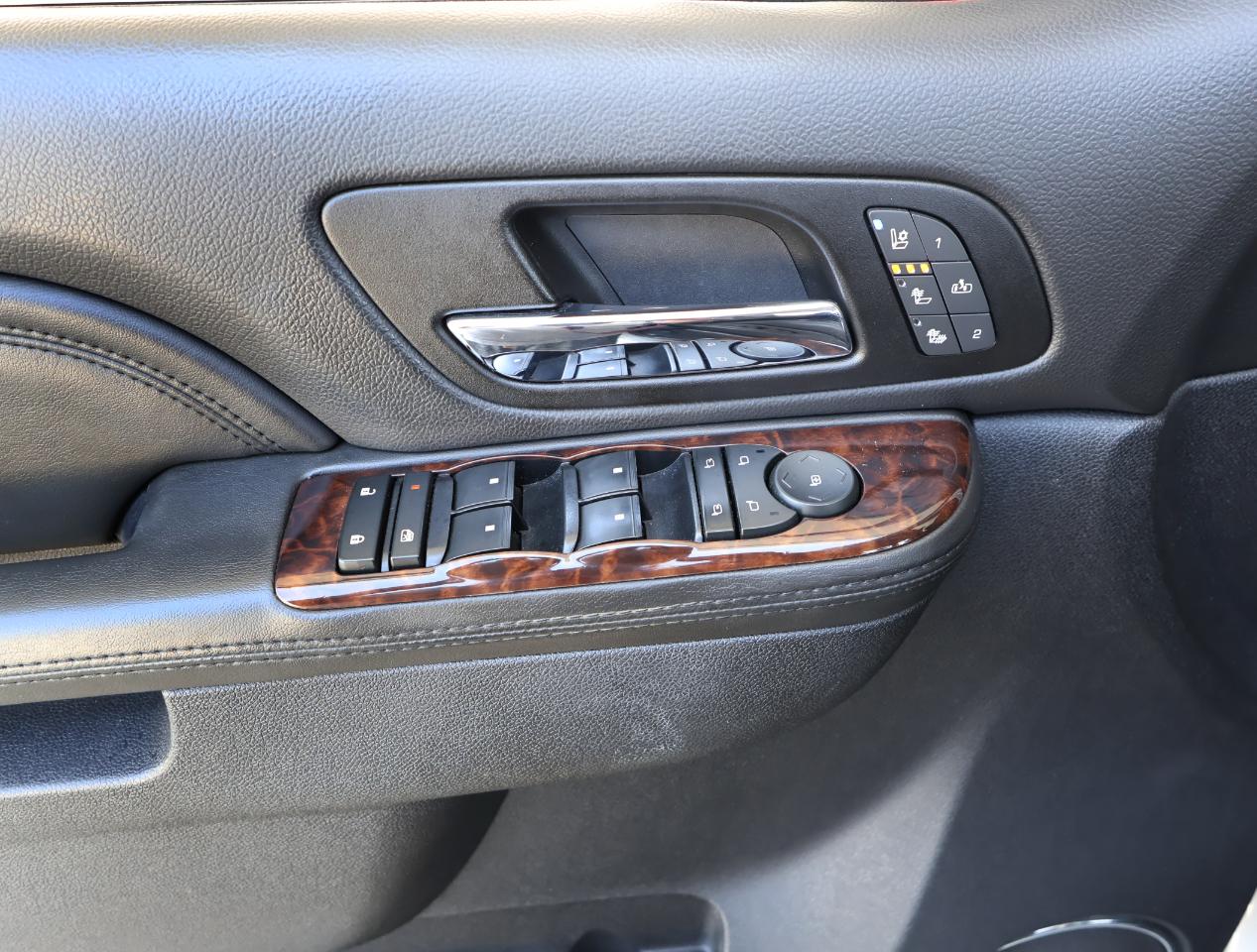 GMC Yukon Denali XL 2WD 2013
