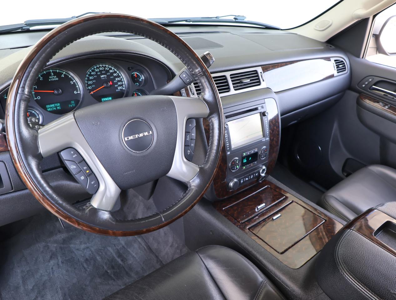 GMC Yukon Denali XL 2WD 2013