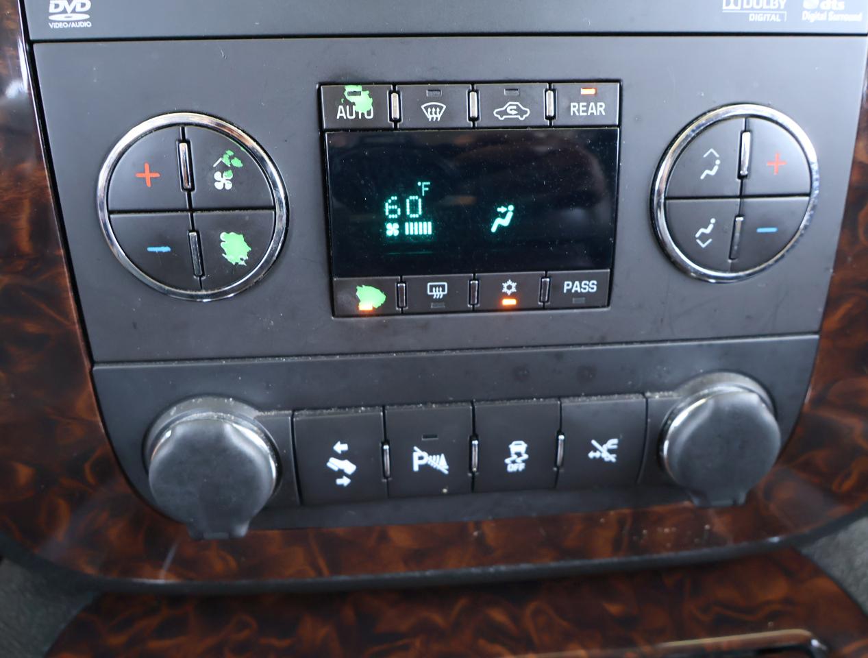 GMC Yukon Denali XL 2WD 2013