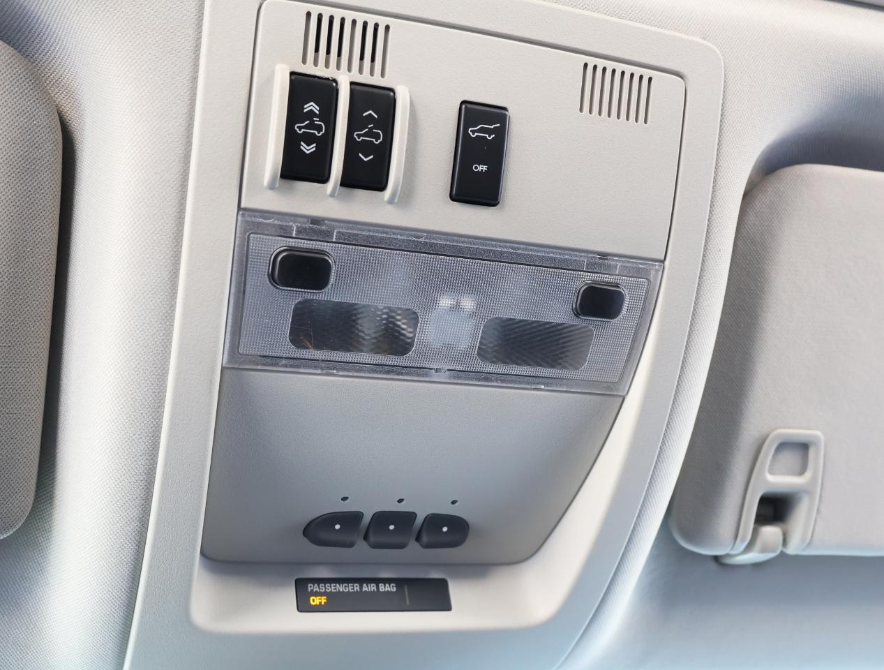 GMC Yukon Denali XL 2WD 2013
