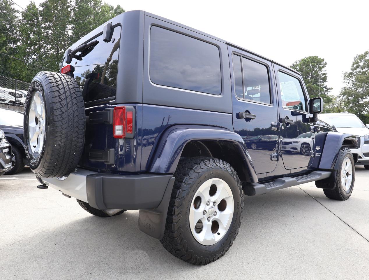 Jeep Wrangler Unlimited Sahara 4WD 2013