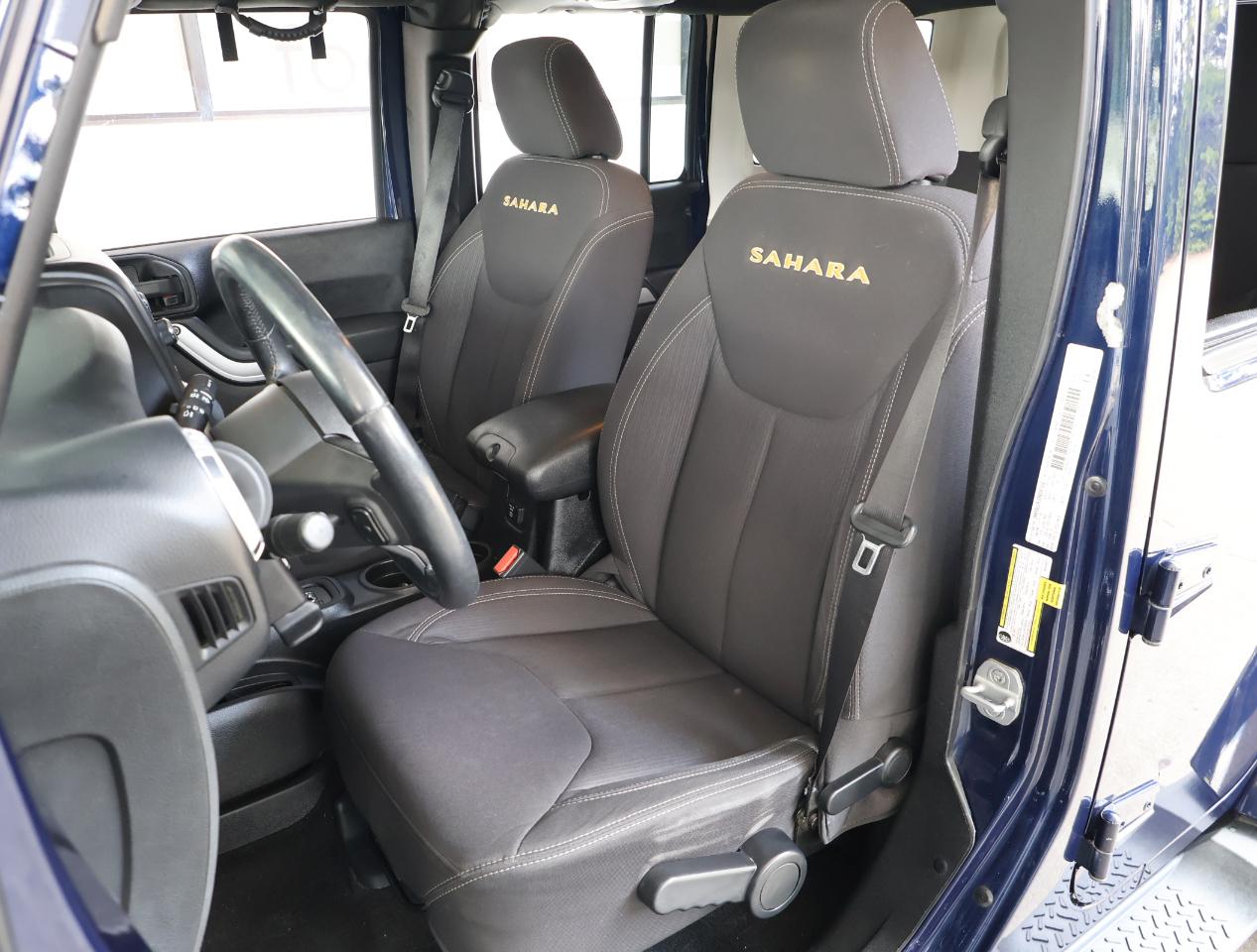 Jeep Wrangler Unlimited Sahara 4WD 2013