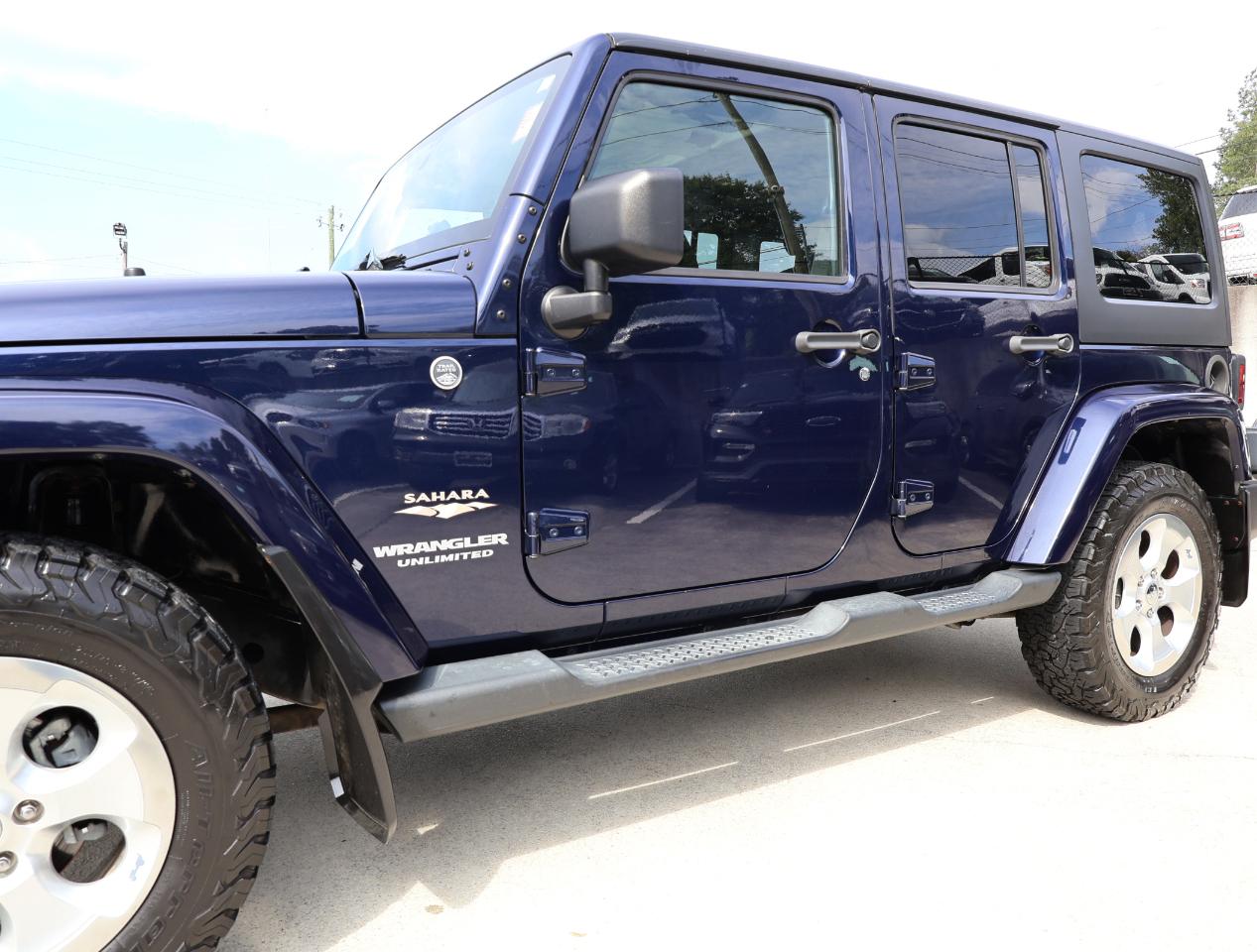 Jeep Wrangler Unlimited Sahara 4WD 2013