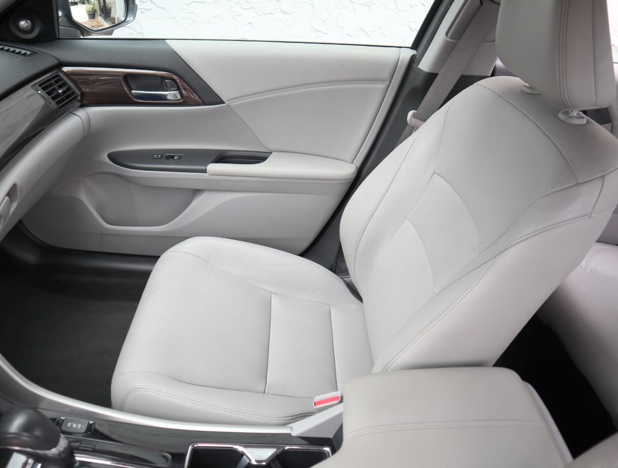 Honda Accord Touring V6 Sedan 2016