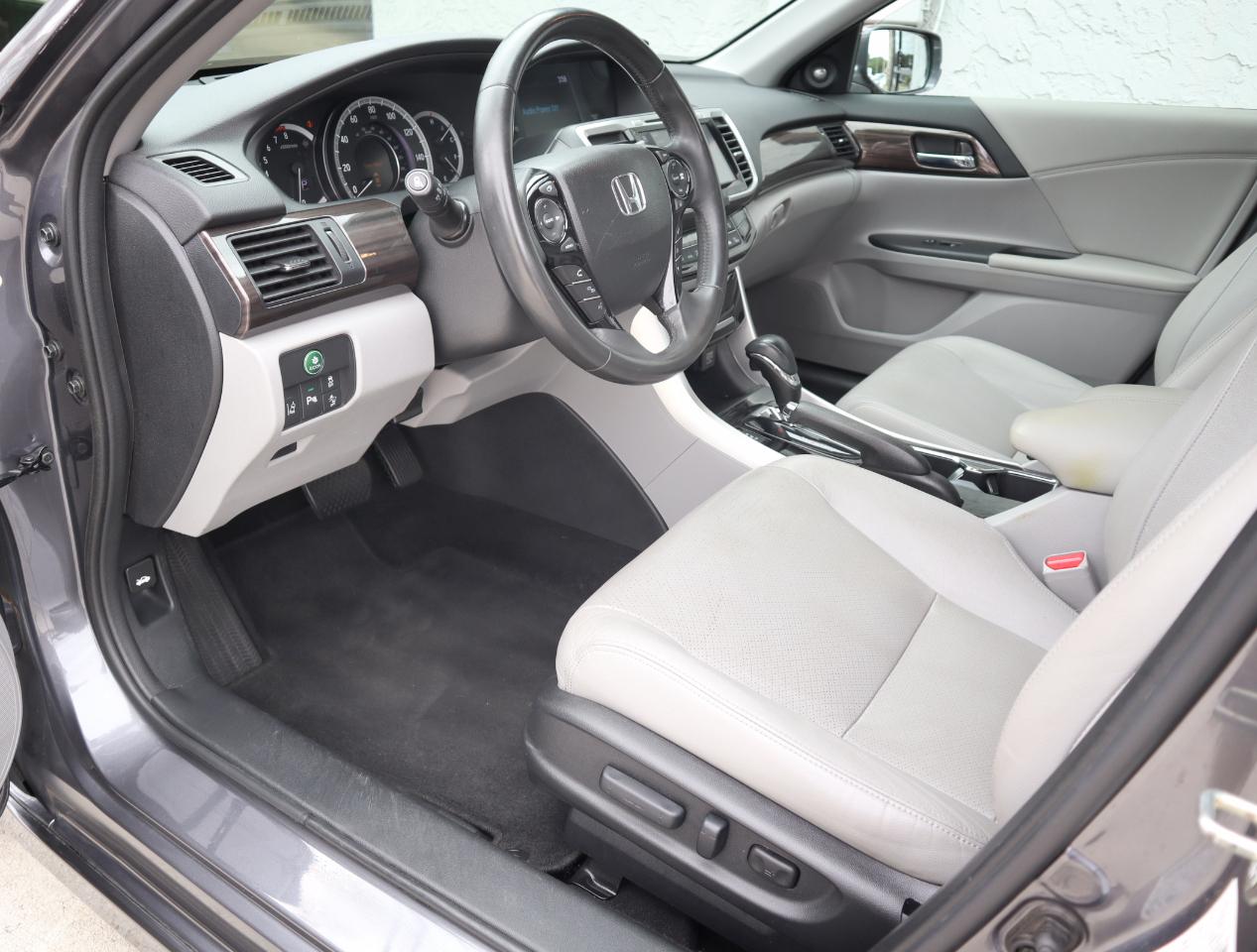 Honda Accord Touring V6 Sedan 2016