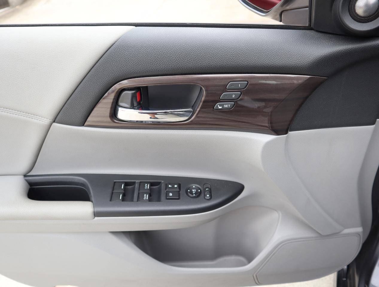 Honda Accord Touring V6 Sedan 2016