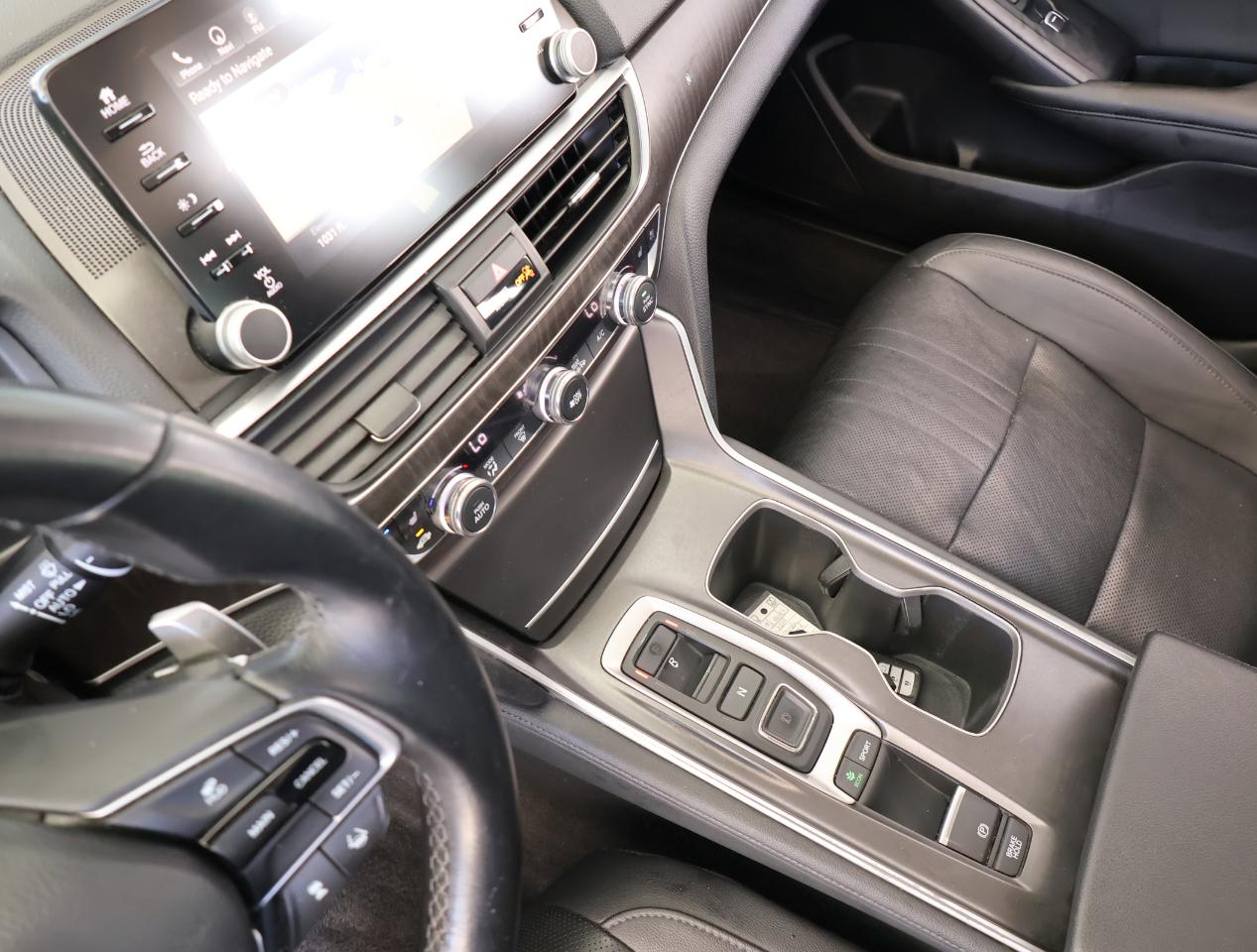 Honda Accord Touring 2.0T 2019