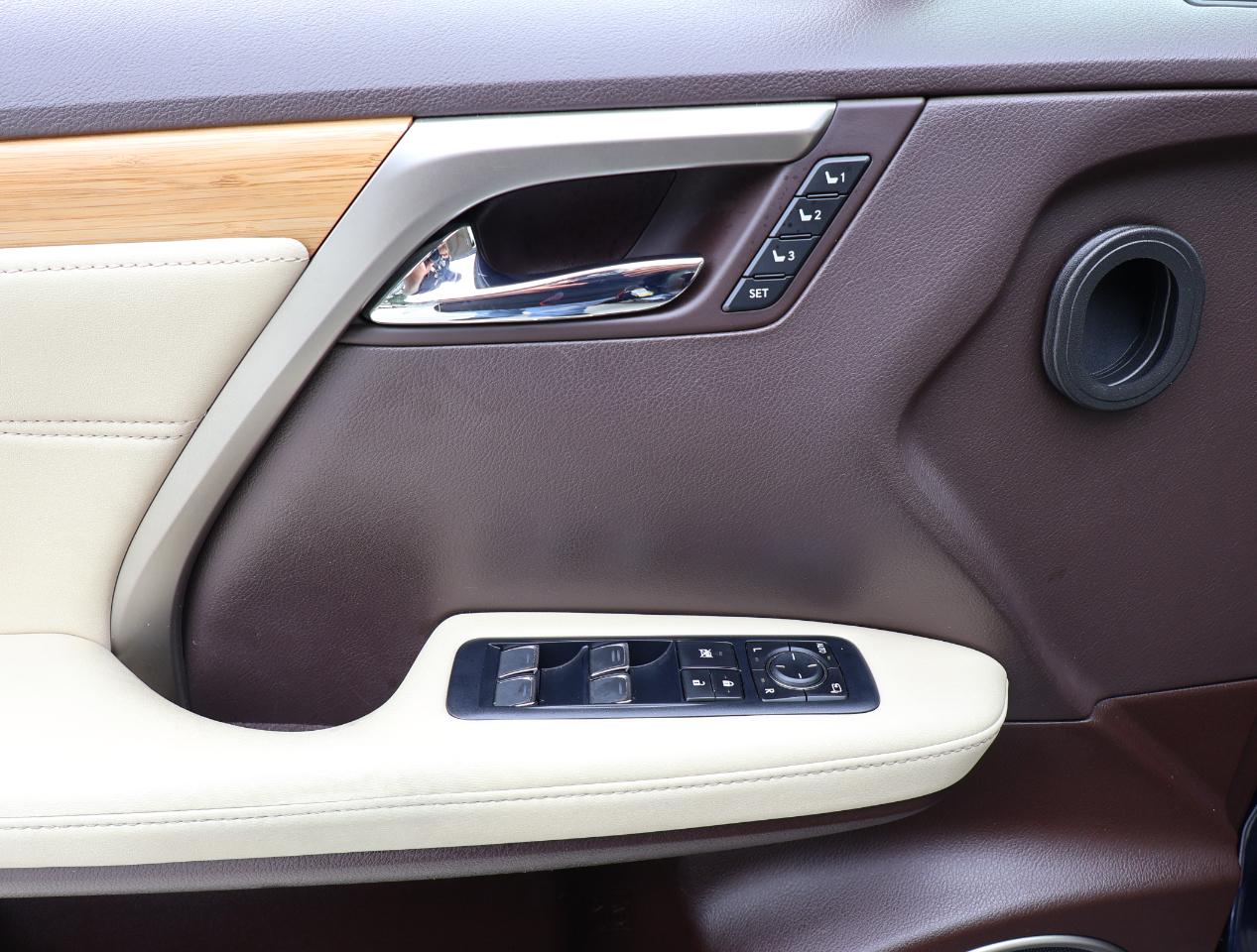 Lexus RX 350L  2019