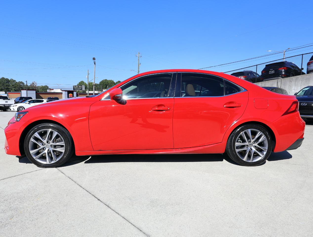 Lexus IS 300 RWD 2018