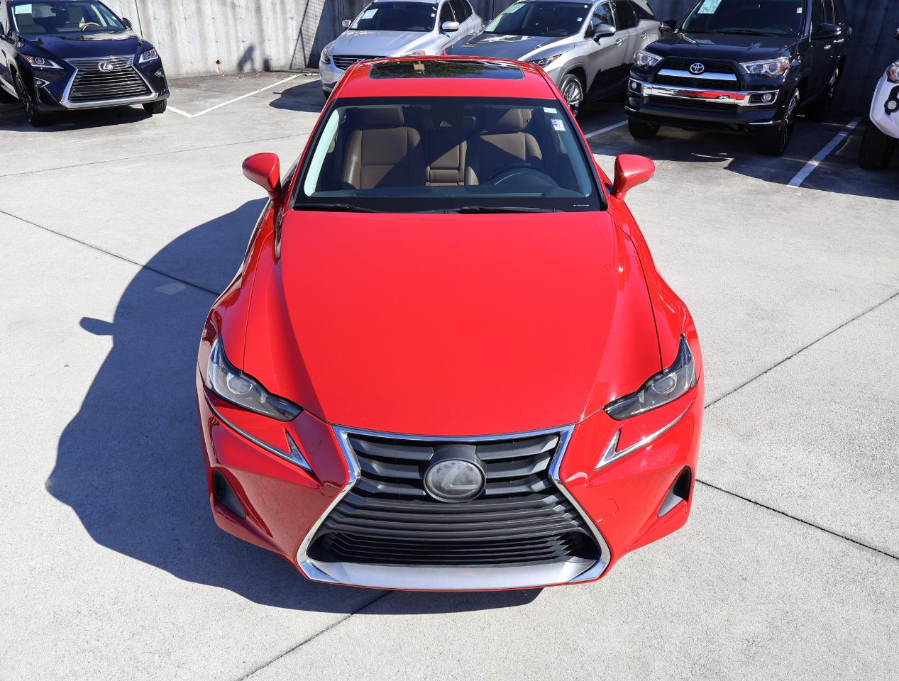 Lexus IS 300 RWD 2018
