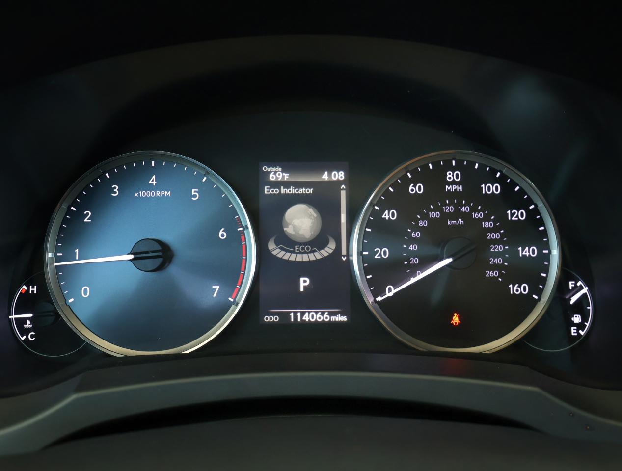 Lexus IS 300 RWD 2018