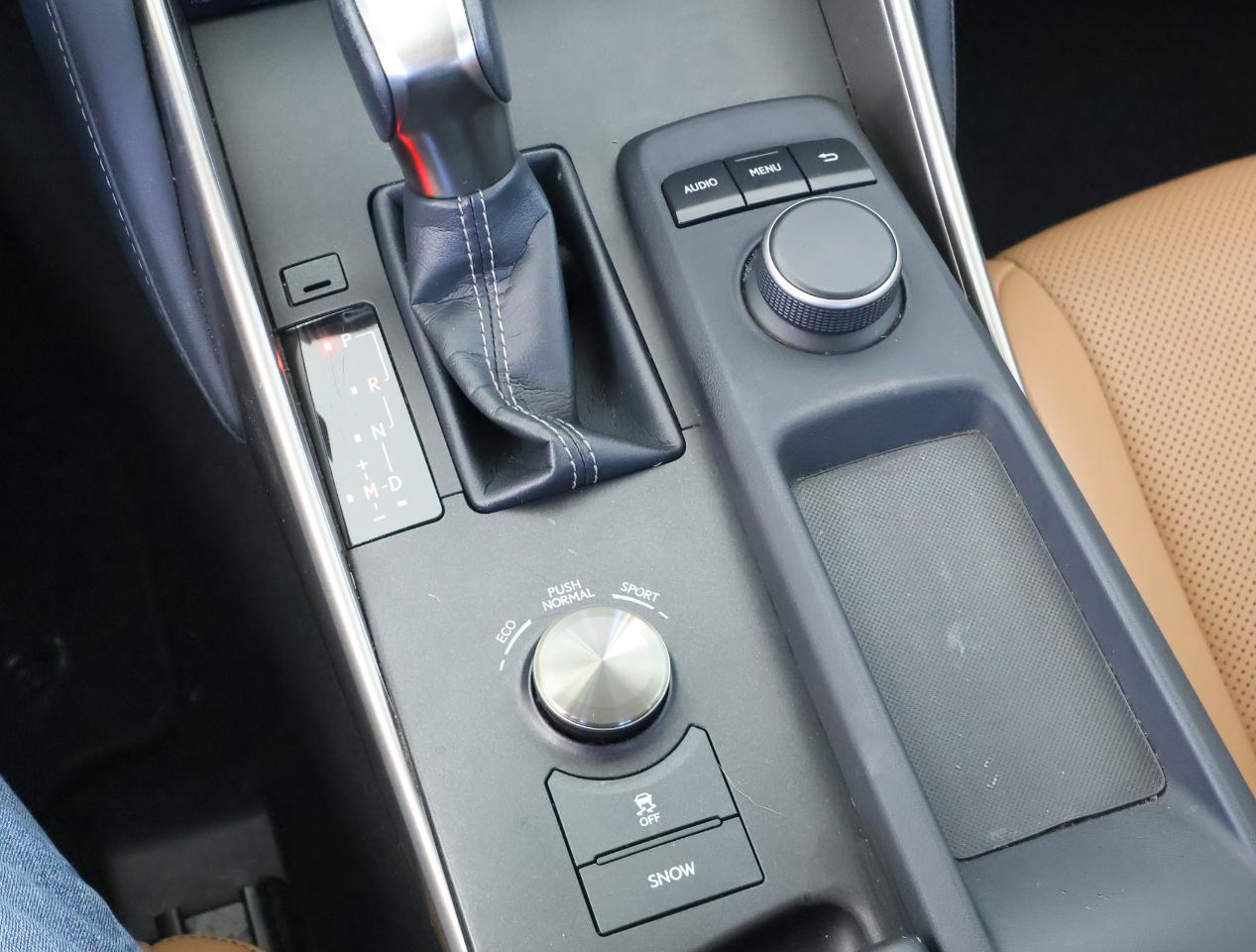 Lexus IS 300 RWD 2018