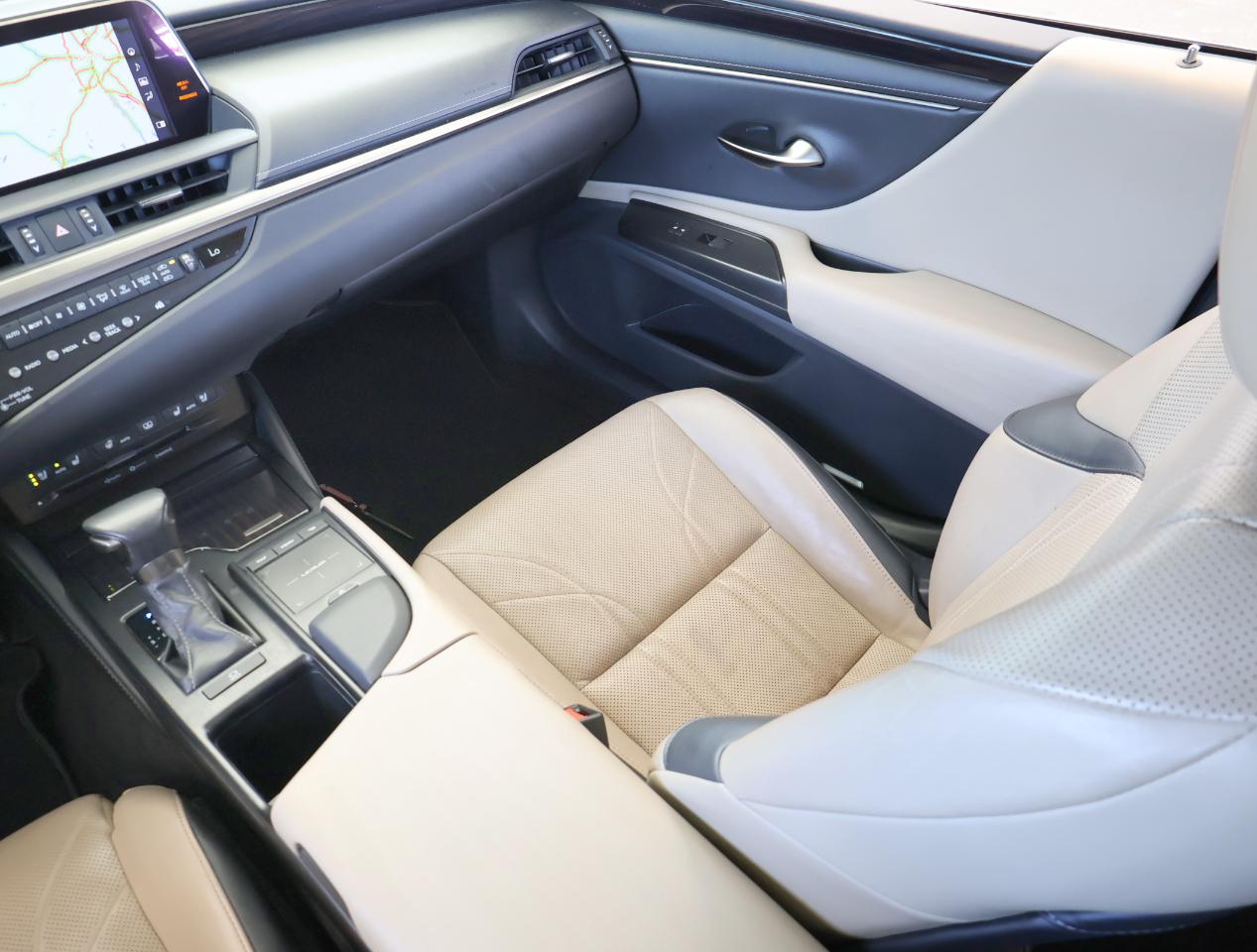 Lexus ES 350 Luxury 2019