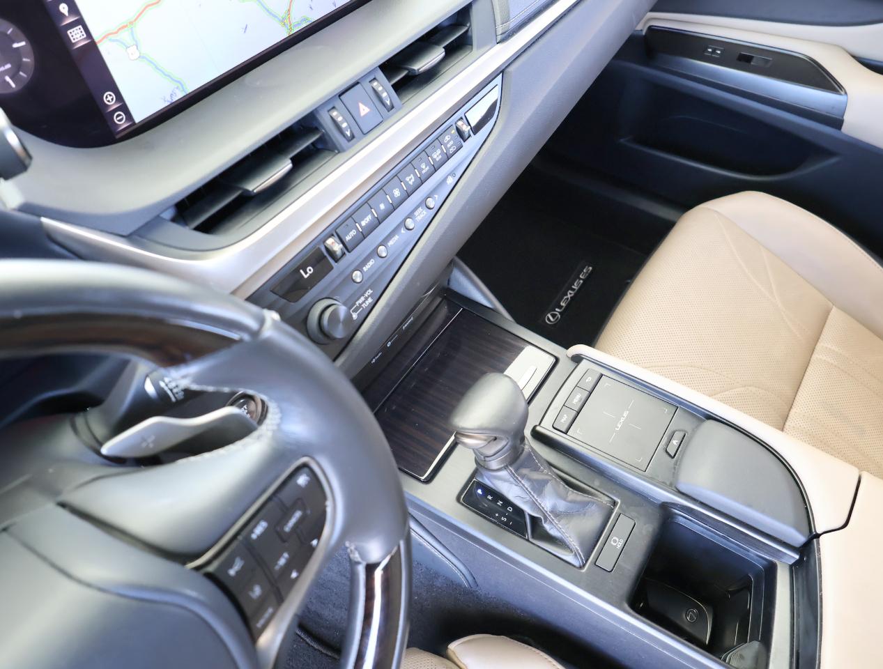 Lexus ES 350 Luxury 2019