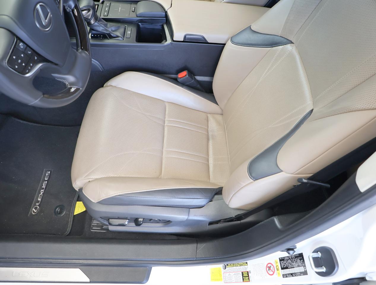 Lexus ES 350 Luxury 2019