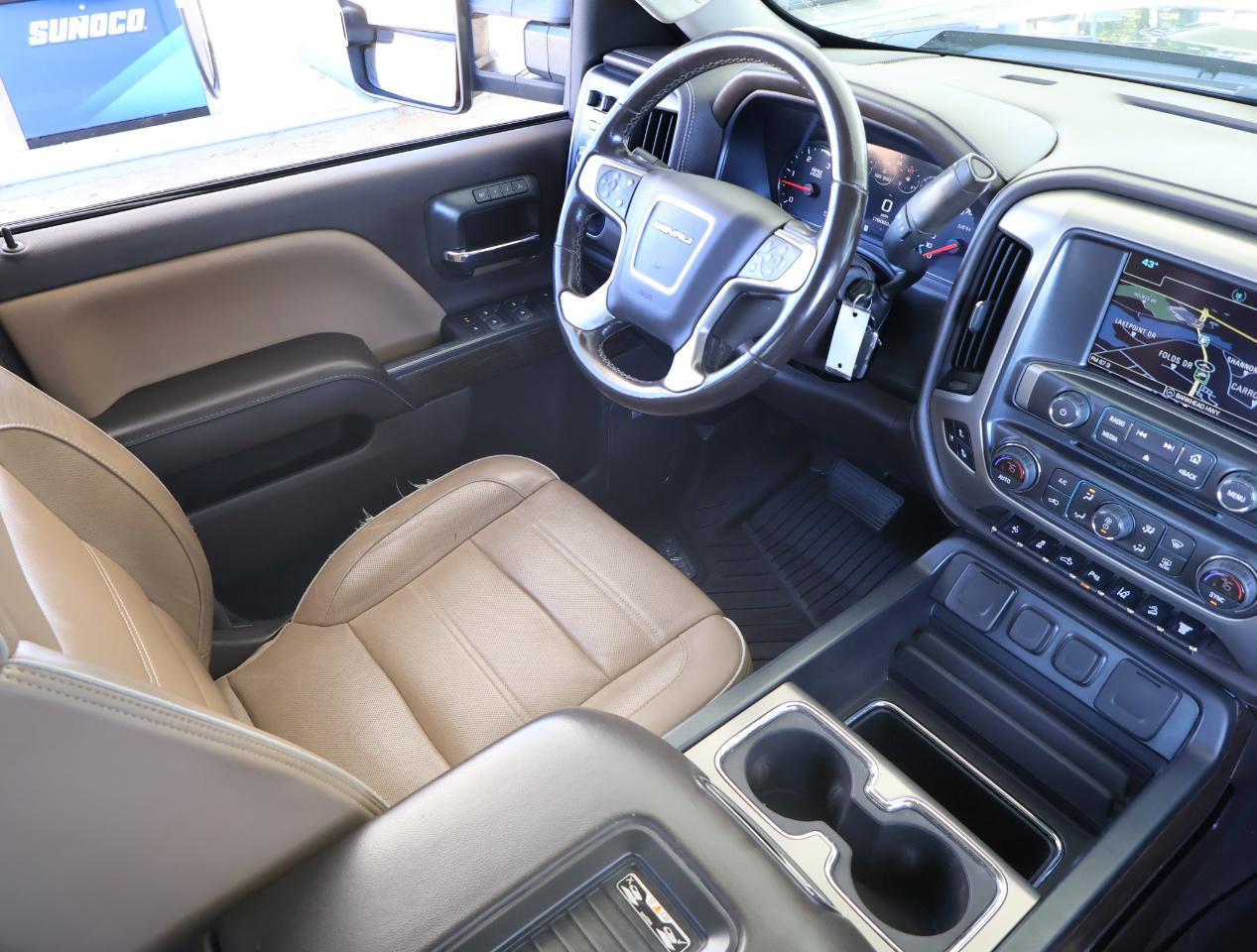 GMC Sierra 2500HD Denali Crew Cab 4WD 2019