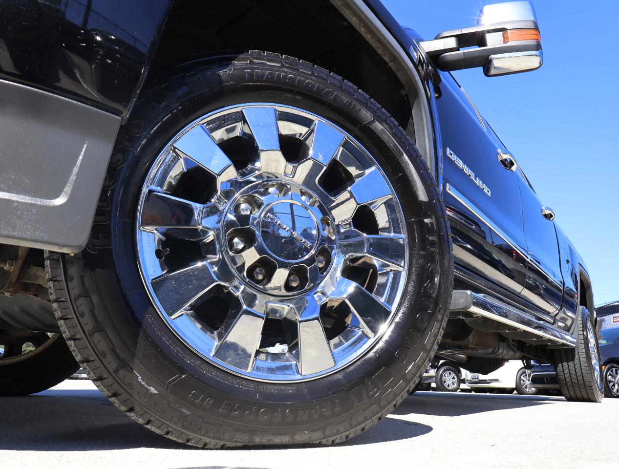 GMC Sierra 2500HD Denali Crew Cab 4WD 2019