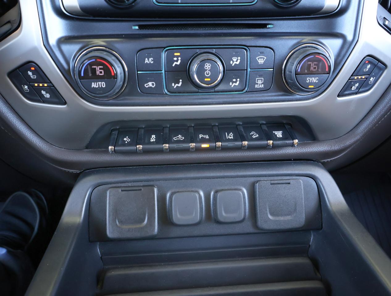 GMC Sierra 2500HD Denali Crew Cab 4WD 2019