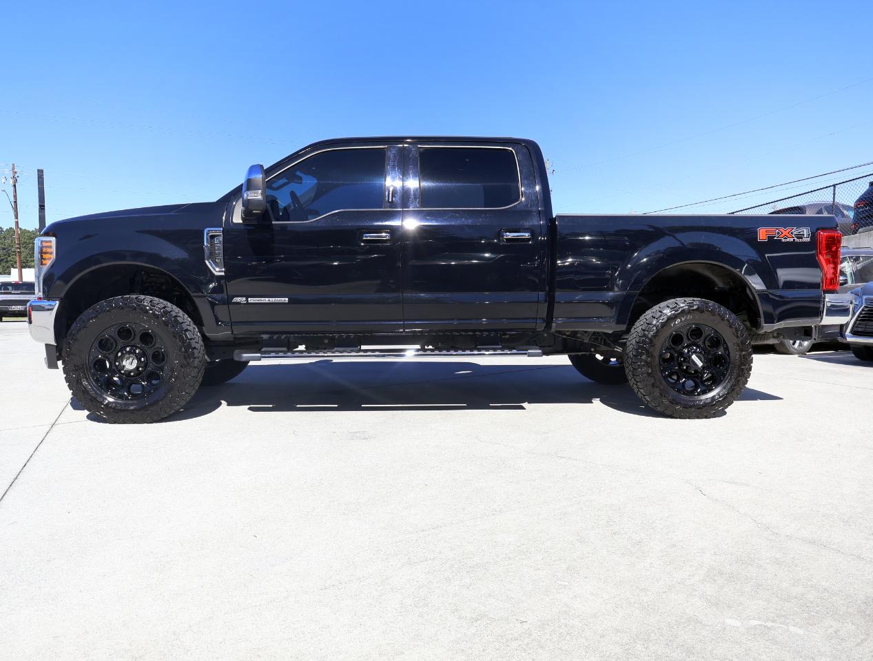 Ford F-250 SD Lariat Crew Cab 4WD 2018