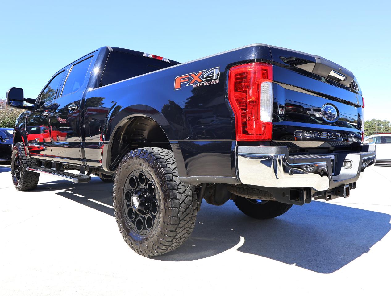 Ford F-250 SD Lariat Crew Cab 4WD 2018